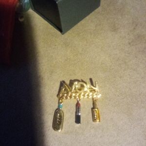 Avon pin